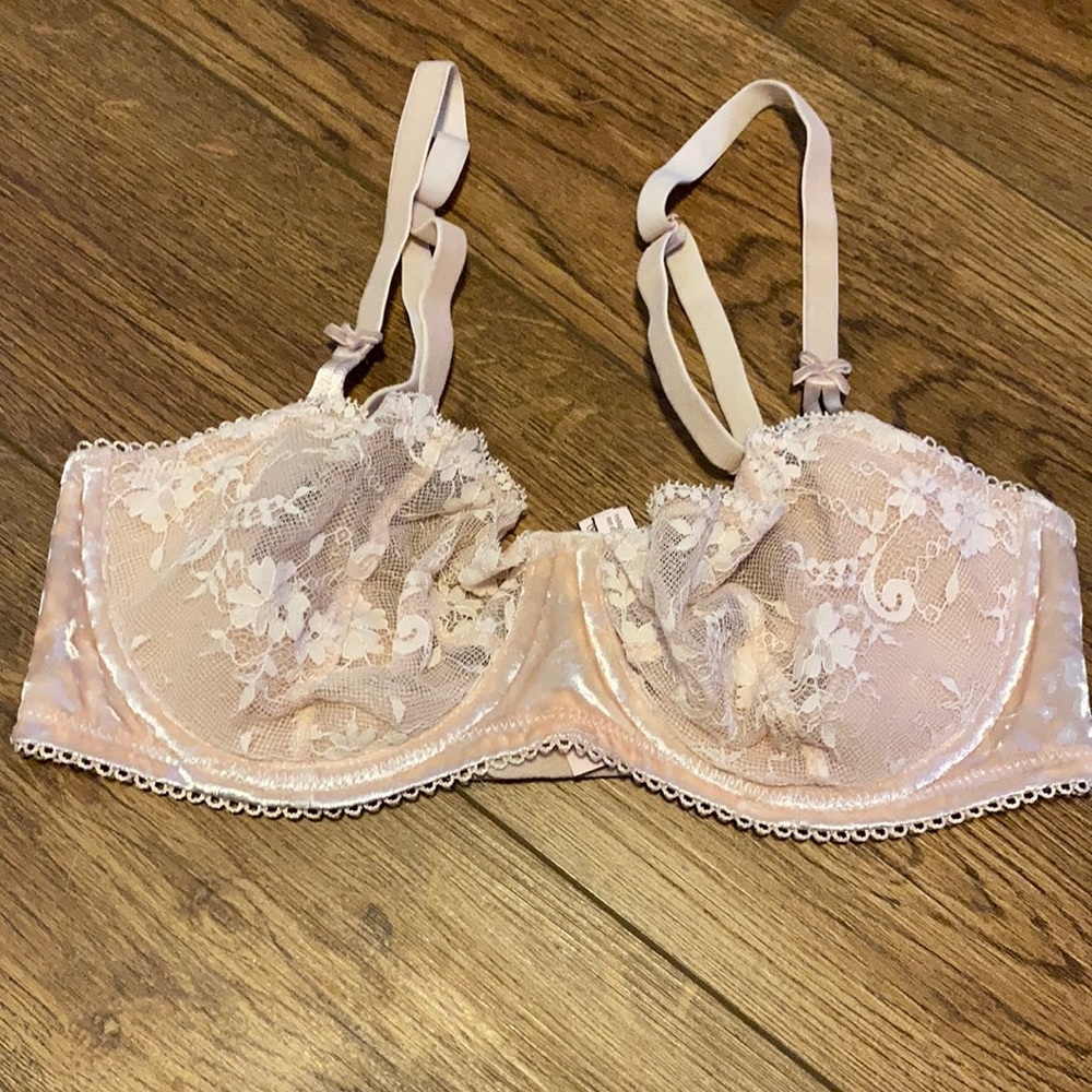 Victoria’s Secret Dream Angels unlined push up, velvet blush and rose gold